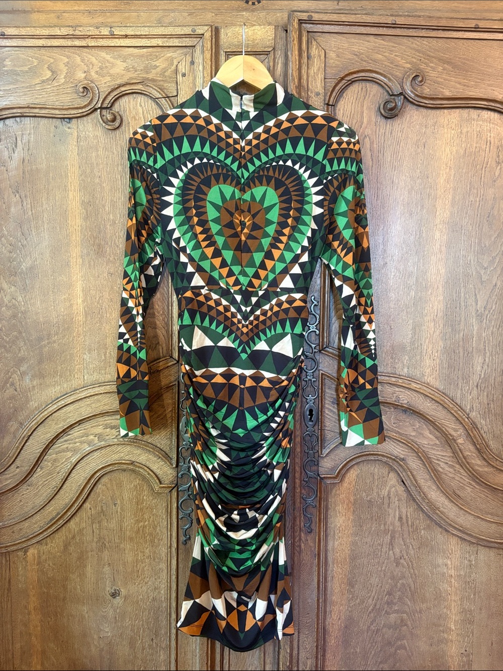 FARM Rio Heart Deco Jersey Midi Dress - Picture 9 of 15